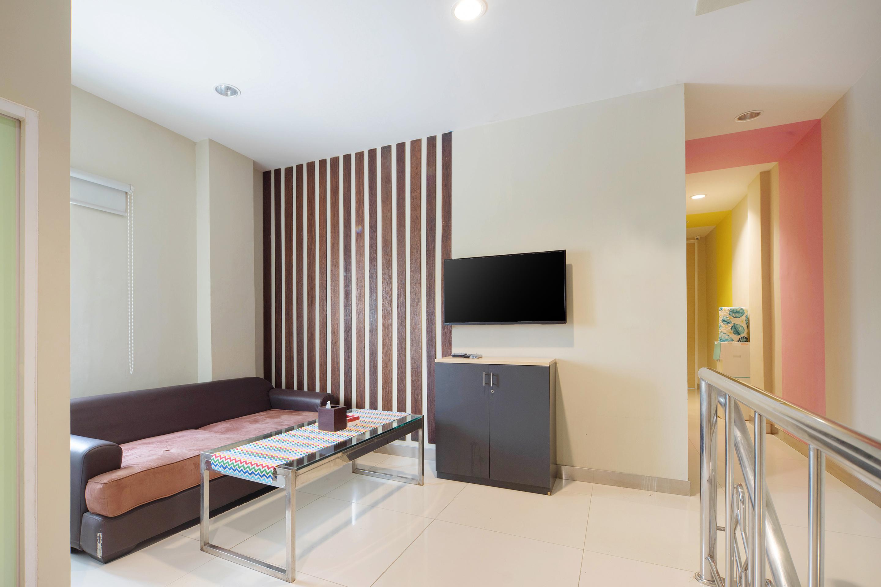 Super Oyo Capital O 1121 Orienchi 2 Hotel Jakarta Exterior photo
